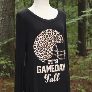 Black Long-sleeved Shirt